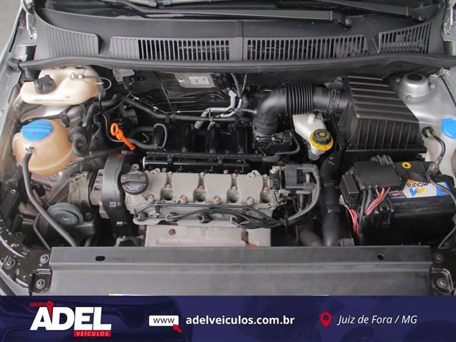 VOLKSWAGEN FOX COMFORTLINE 1.6 FLEX 8V 5P 2015