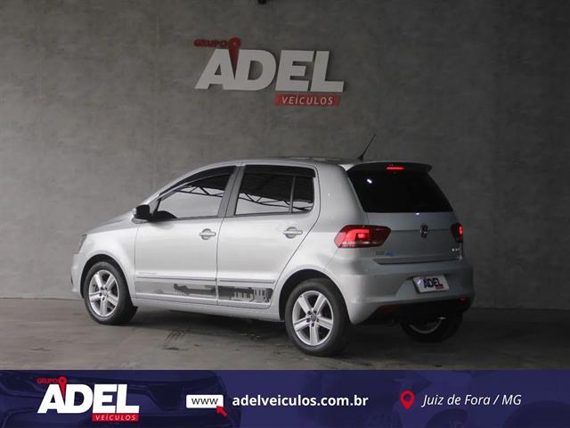 VOLKSWAGEN FOX COMFORTLINE 1.6 FLEX 8V 5P 2015