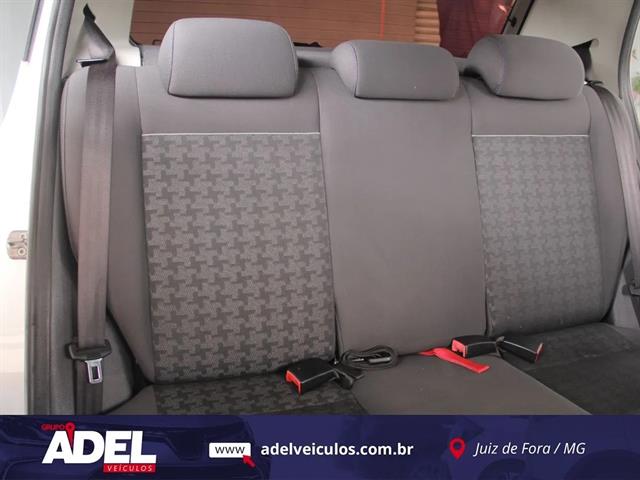 VOLKSWAGEN FOX COMFORTLINE 1.6 FLEX 8V 5P 2015