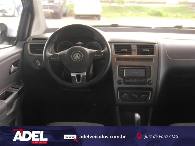 VOLKSWAGEN FOX COMFORTLINE 1.6 FLEX 8V 5P 2015