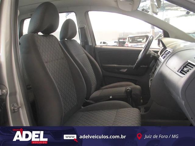 VOLKSWAGEN FOX TRENDLINE 1.6 FLEX 8V 5P 2015