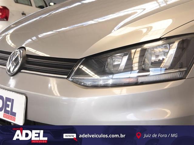 VOLKSWAGEN FOX TRENDLINE 1.6 FLEX 8V 5P 2015
