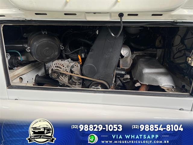 VOLKSWAGEN KOMBI LOTAÇÃO 1.4 MI TOTAL FLEX 8V 2010