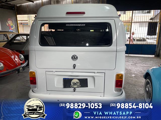 VOLKSWAGEN KOMBI LOTAÇÃO 1.4 MI TOTAL FLEX 8V 2010