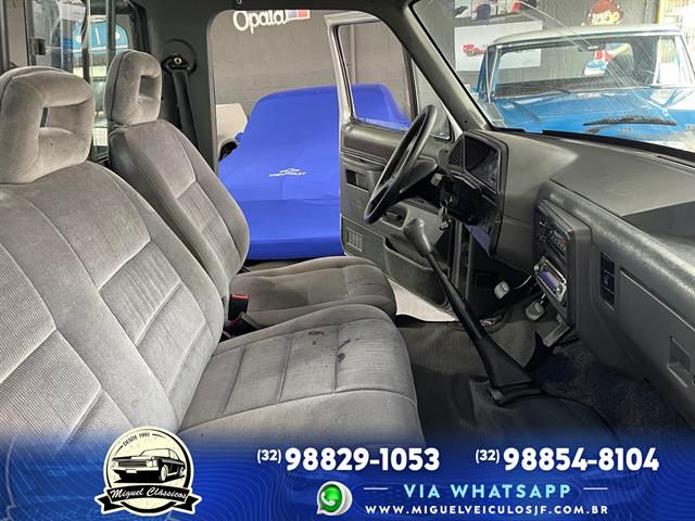 FORD F-1000 SUPER 3.6 / SUPER SÉRIE 3.6 1994