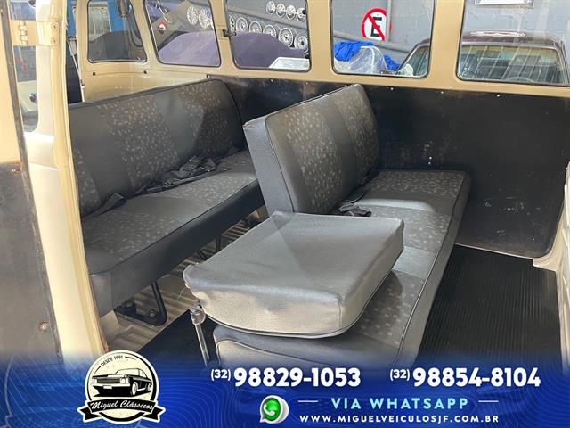 VOLKSWAGEN KOMBI STANDARD/ LUXO/ SÉRIE PRATA 1995