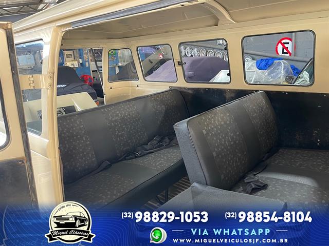 VOLKSWAGEN KOMBI STANDARD/ LUXO/ SÉRIE PRATA 1995