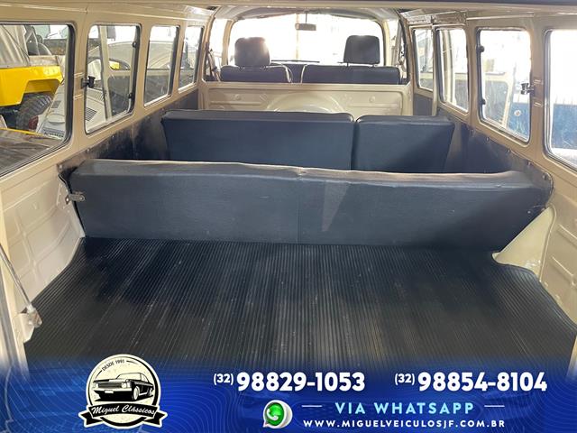VOLKSWAGEN KOMBI STANDARD/ LUXO/ SÉRIE PRATA 1995