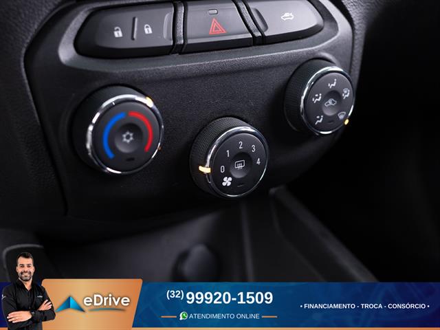 CHEVROLET ONIX HATCH LT 1.0 8V FLEXPOWER 5P MEC. 2016