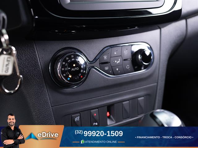 RENAULT SANDERO STEPWAY ICONIC FLEX 1.6 16V AUT. 2024