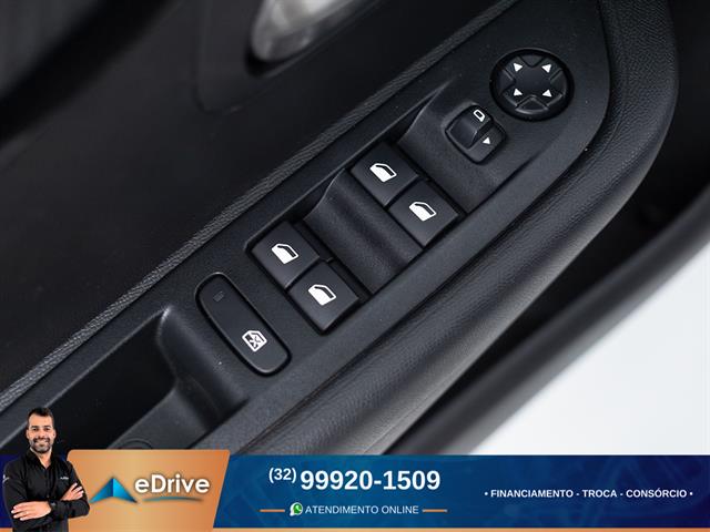 PEUGEOT 208 STYLE 1.0 FLEX 6V 5P MEC. 2023