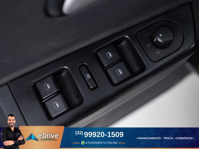 VOLKSWAGEN FOX TRACK 1.0 FLEX 12V 5P 2016