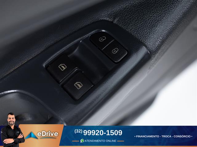 VOLKSWAGEN VOYAGE 1.0/1.0 CITY MI TOTAL FLEX 8V 4P 2013