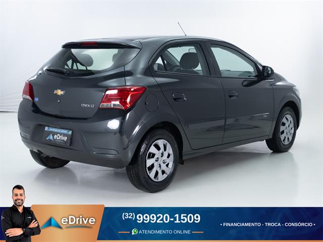 CHEVROLET ONIX HATCH LT 1.0 8V FLEXPOWER 5P MEC. 2017