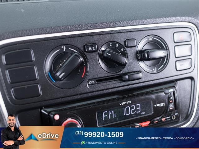 VOLKSWAGEN UP! TAKE 1.0 T. FLEX 12V 3P 2015