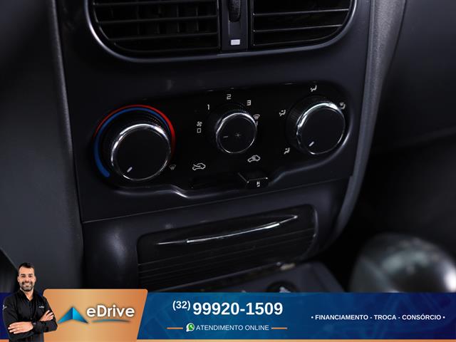 FIAT STRADA ADVENTURE1.8/ 1.8 LOCKER FLEX CD 2013