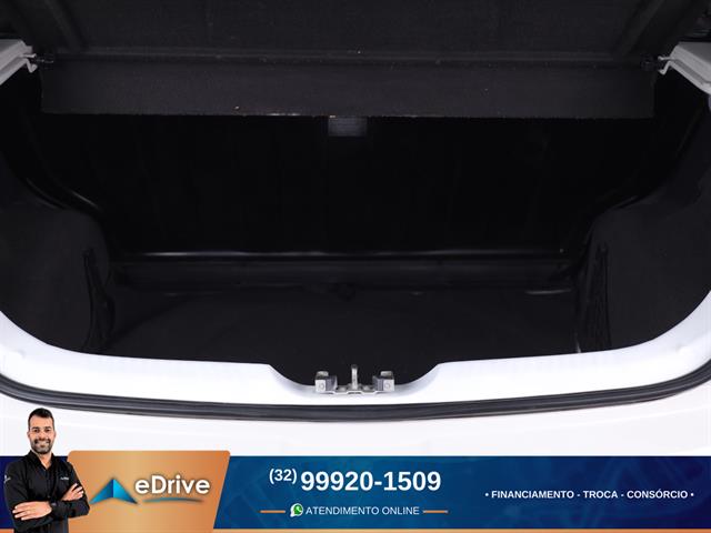 VOLKSWAGEN Fox 1.6 MI TOTAL FLEX 8V 5P 2014