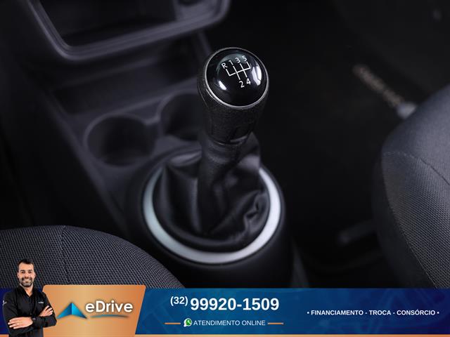 VOLKSWAGEN SAVEIRO TRENDLINE 1.6 T.FLEX 8V CD 2015