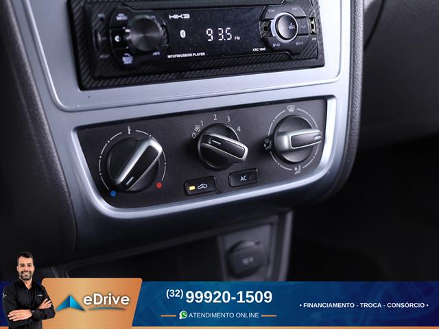 VOLKSWAGEN SAVEIRO TRENDLINE 1.6 T.FLEX 8V CD 2015