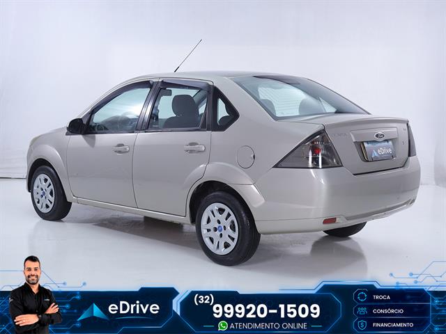 FORD FIESTA SEDAN SE 1.6 8V FLEX 4P 2014