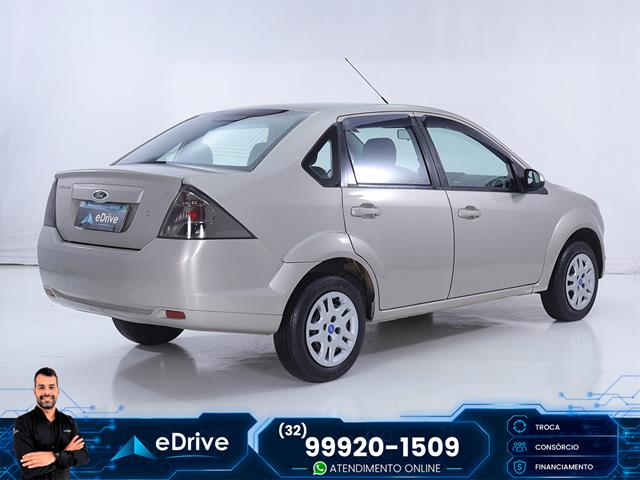 FORD FIESTA SEDAN SE 1.6 8V FLEX 4P 2014