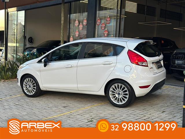 FORD FIESTA TIT./TIT.PLUS 1.6 16V FLEX AUT. 2015