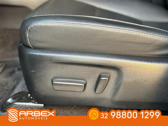 TOYOTA HILUX CD SRX 4X4 2.8 TDI 16V DIESEL AUT. 2024