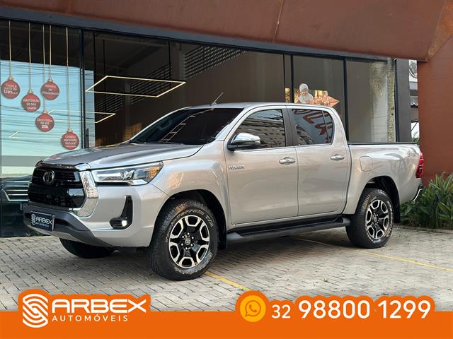TOYOTA HILUX CD SRX 4X4 2.8 TDI 16V DIESEL AUT. 2024