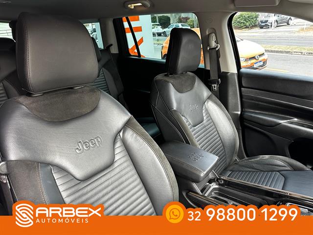 JEEP COMMANDER LIMITED T270 1.3 TB FLEX AUT. 2024