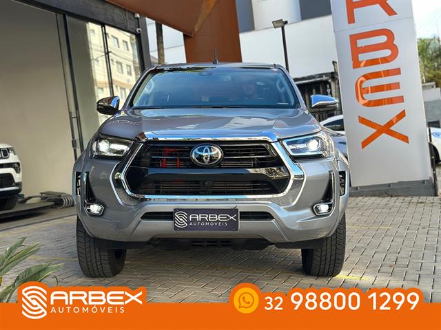 TOYOTA HILUX CD SRX PLUS 4X4 2.8 TDI DIE. AUT. 2024