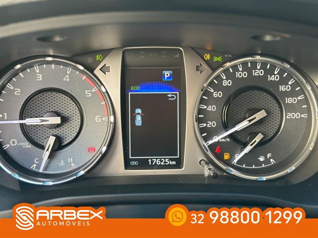TOYOTA HILUX CD SRX PLUS 4X4 2.8 TDI DIE. AUT. 2024