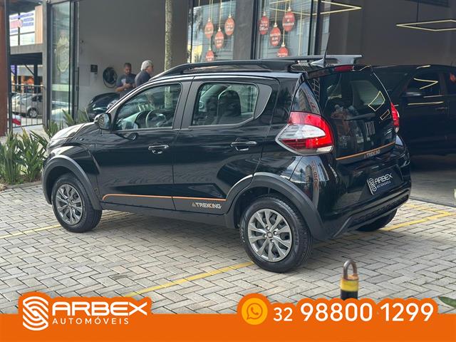 FIAT MOBI TREKKING 1.0 FLEX 5P. 2025