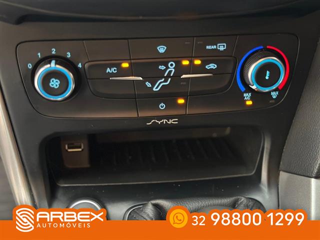 FORD FOCUS 1.6 S/SE/SE PLUS FLEX 8V/16V  5P 2017