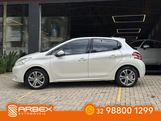 PEUGEOT 208 GRIFFE 1.6 FLEX 16V 5P MEC. 2014