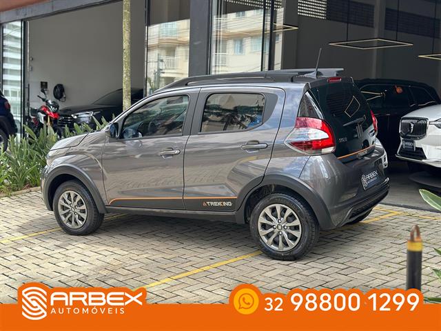 FIAT MOBI TREKKING 1.0 FLEX 5P. 2025