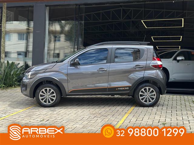 FIAT MOBI TREKKING 1.0 FLEX 5P. 2025