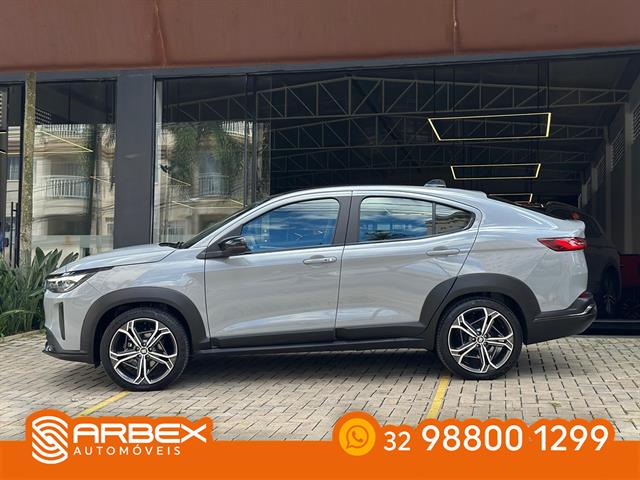 FIAT FASTBACK IMPETUS 200 T. AUT (HIBRÍDO) 2025