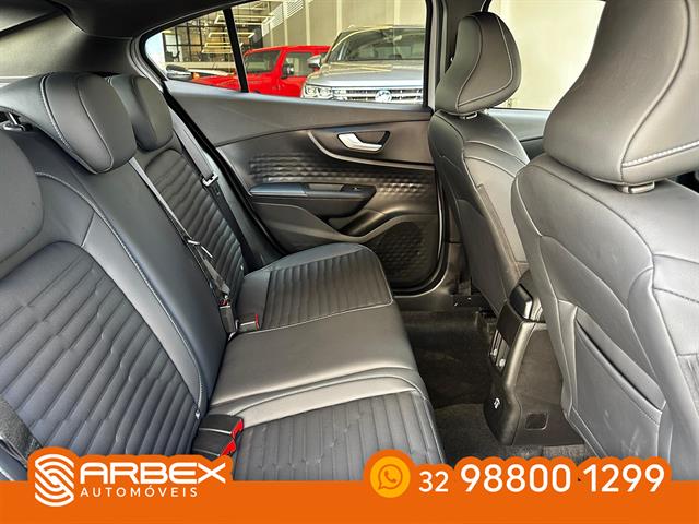 FIAT FASTBACK IMPETUS 200 T. AUT (HIBRÍDO) 2025