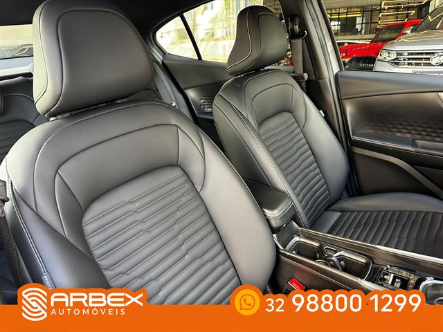 FIAT FASTBACK IMPETUS 200 T. AUT (HIBRÍDO) 2025