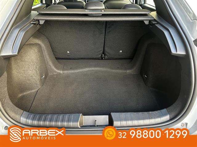 FIAT FASTBACK IMPETUS 200 T. AUT (HIBRÍDO) 2025