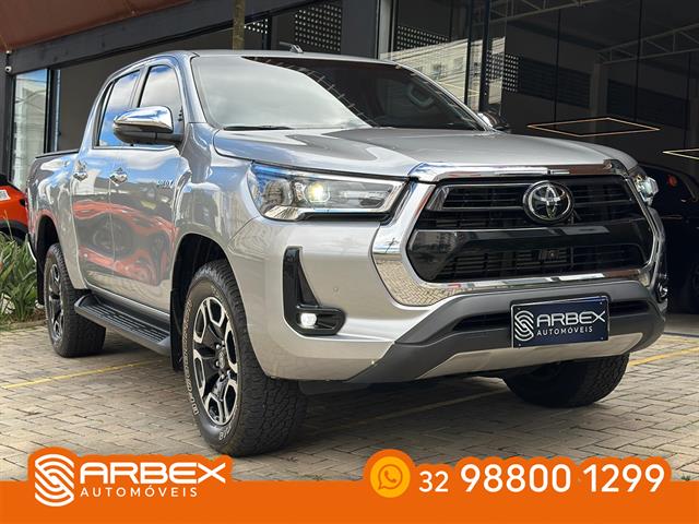 TOYOTA HILUX CD SRX 4X4 2.8 TDI 16V DIESEL AUT. 2024