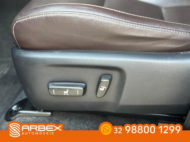 TOYOTA HILUX SW4 SRX 4X4 2.8 TDI 16V DIES. AUT. 2019