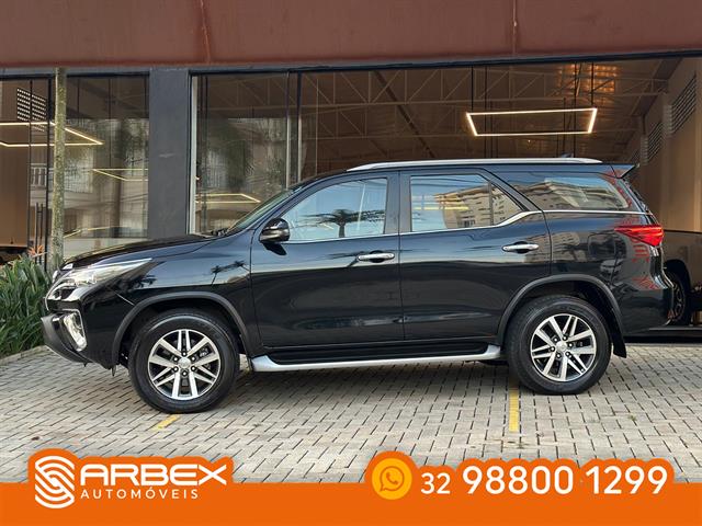TOYOTA HILUX SW4 SRX 4X4 2.8 TDI 16V DIES. AUT. 2019