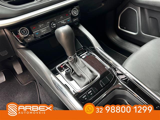 JEEP COMMANDER LONGITUDE T270 1.3 TB FLEX AUT 2025