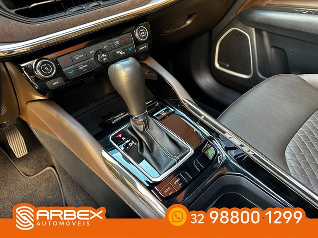 JEEP COMMANDER OVERLAND T270 1.3 TB FLEX AUT. 2025