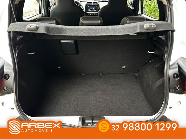 RENAULT KWID OUTSIDER 1.0 FLEX 12V 5P MEC. 2025