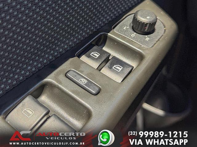 VOLKSWAGEN FOX 1.6 MI TOTAL FLEX 8V 5P 2012