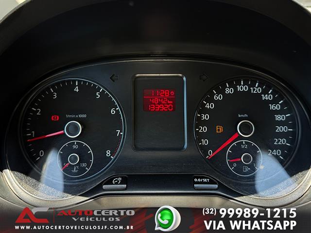 VOLKSWAGEN FOX 1.6 MI TOTAL FLEX 8V 5P 2012