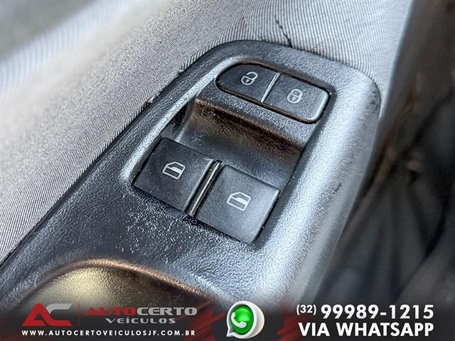 VOLKSWAGEN VOYAGE COMF/HIGHLI. 1.6 T.FLEX 8V 4P 2014