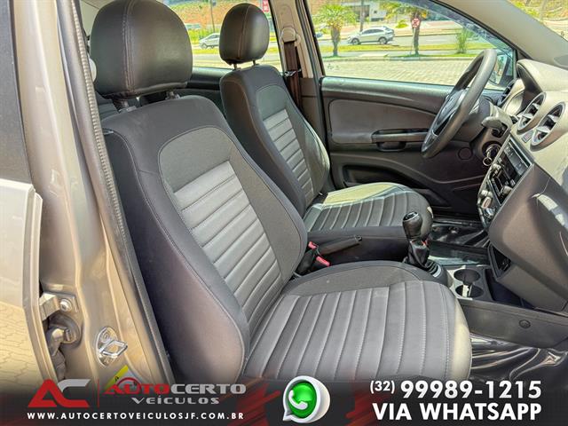 VOLKSWAGEN VOYAGE COMF/HIGHLI. 1.6 T.FLEX 8V 4P 2014